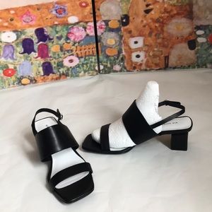 Via Spigia sandals with a cute detailed heel